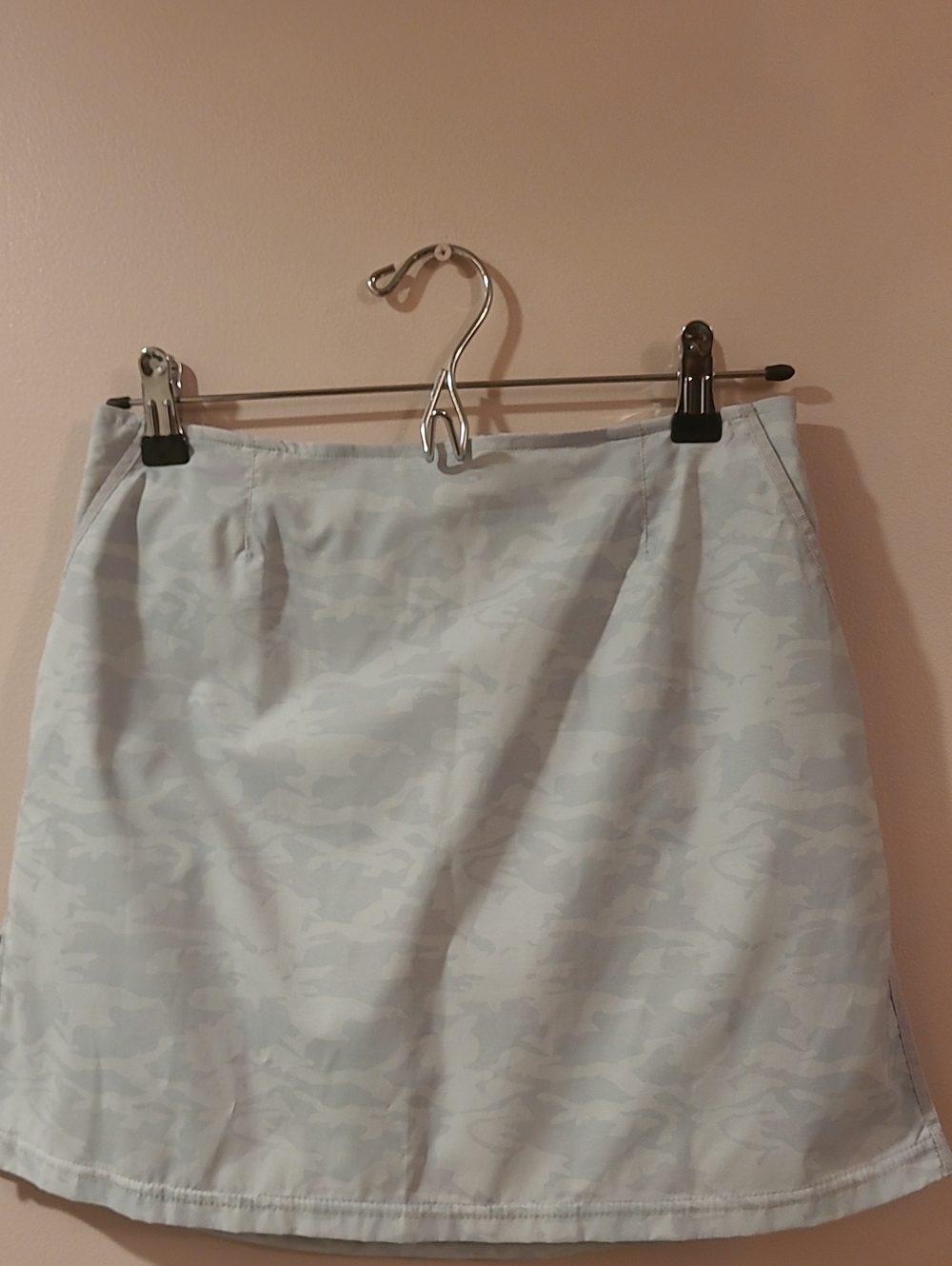Tasc Performance Light Blue Camo A-Line Skirt > Like New Condition